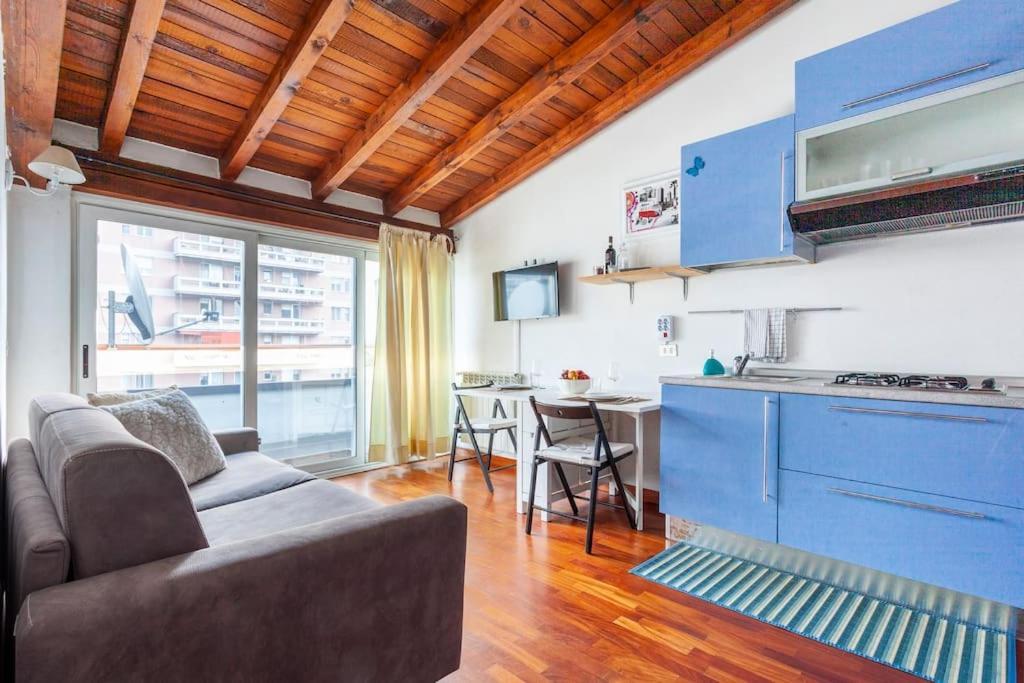 شقة Civico288-Romantic Attic Near Ieo-Bocconi-F Prada ميلان المظهر الخارجي الصورة