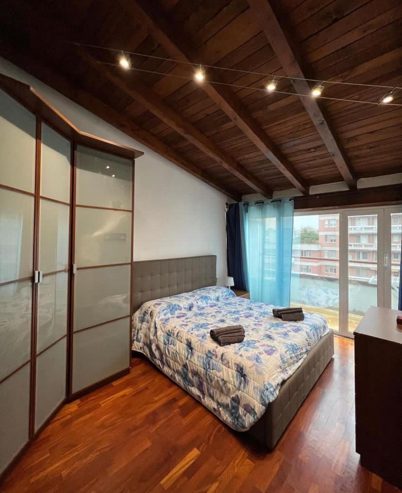 شقة Civico288-Romantic Attic Near Ieo-Bocconi-F Prada ميلان المظهر الخارجي الصورة